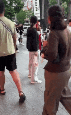 GIF_20250528_064501_207.gif